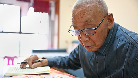 退休不退崗，初心永不忘——記新華社“中國(guó)網(wǎng)事?感動(dòng)2022”年度網(wǎng)絡(luò)感動(dòng)人物舒服民