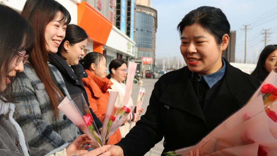 數(shù)字賦能30年·女性人物故事|侯艷芳