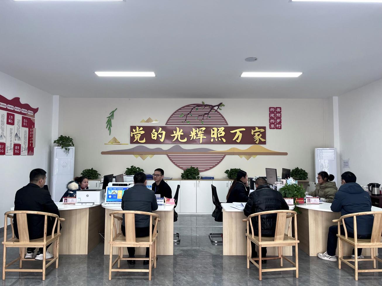 “甜成辦·隆暢通”平臺融合賦能，疏通基層政務服務“神經末梢”