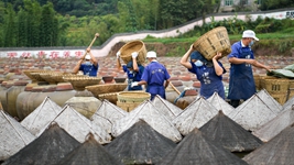 新華全媒+丨貴州赤水：&ldquo;曬醋&rdquo;老技藝 煥發(fā)新生機(jī)