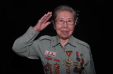新華全媒+丨勝利的回響&mdash;&mdash;歲月榮光！抗美援朝戰(zhàn)爭(zhēng)老兵群像