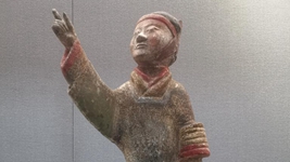 這里的西漢彩繪兵馬俑，比秦始皇兵馬俑發(fā)現(xiàn)還要早9年！