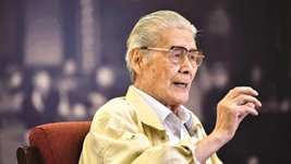 追記&ldquo;七一勛章&rdquo;獲得者藍(lán)天野：大地是沉郁的，&ldquo;戲要落在地上&rdquo;
